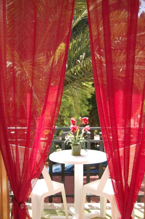 Sunrise Bed and Breakfast Lascari Rum bild